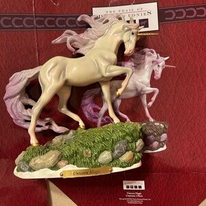The Trail Of Painted Ponies Unicorn Magic *DAMAGED*